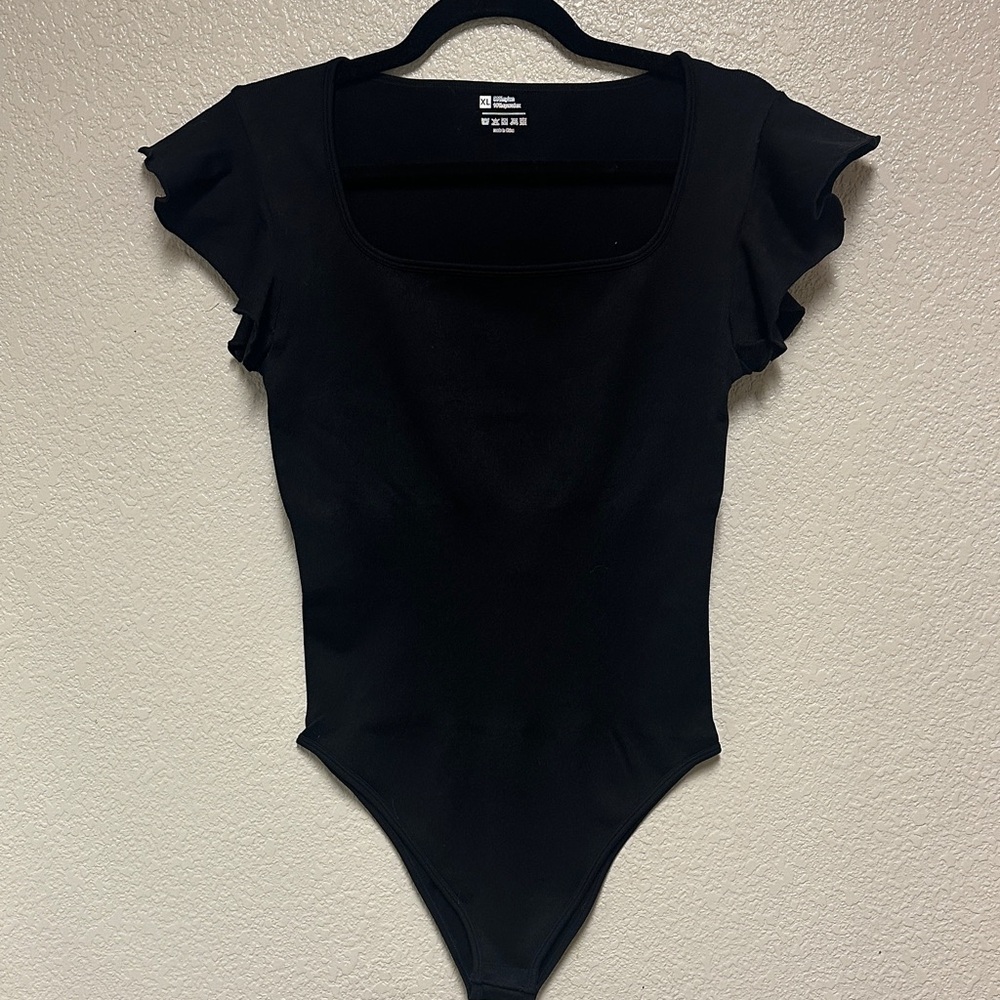 NWOT OQQBlack Ruffle Sleeve Bodysuit - Size XL